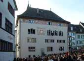 Eis-zwei-Geissebei - ein Fasnachtsbrauch in Rapperswil aus dem 14. Jahrhundert. 